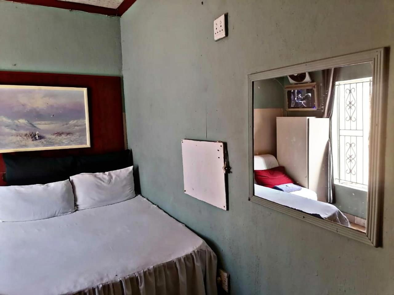 Valleycenter Guesthouse Йоханесбург Екстериор снимка